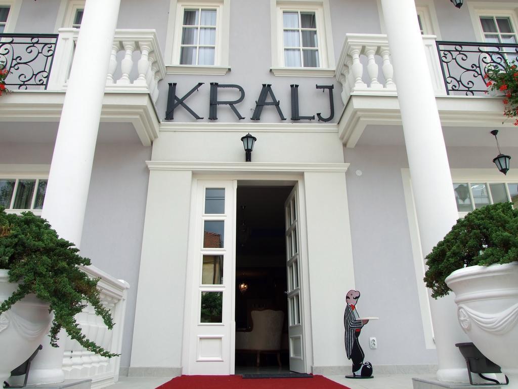 Hotel Kralj Vrnjačka Banja Esterno foto