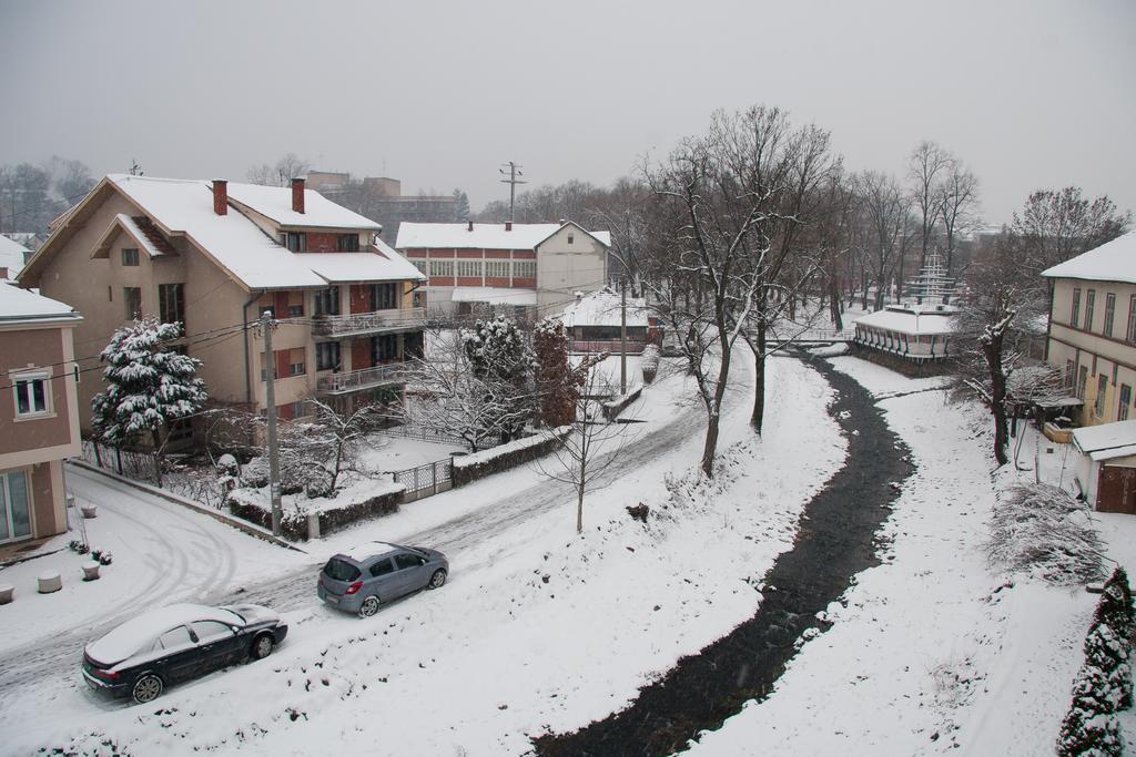 Hotel Kralj Vrnjačka Banja Esterno foto