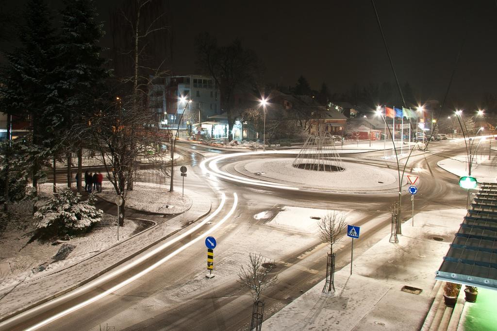 Hotel Kralj Vrnjačka Banja Esterno foto
